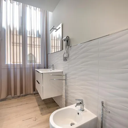 241 - Nord Est - Sara Chiavari, 200metri Dal Mare Séjour chez l'habitant Chiavari